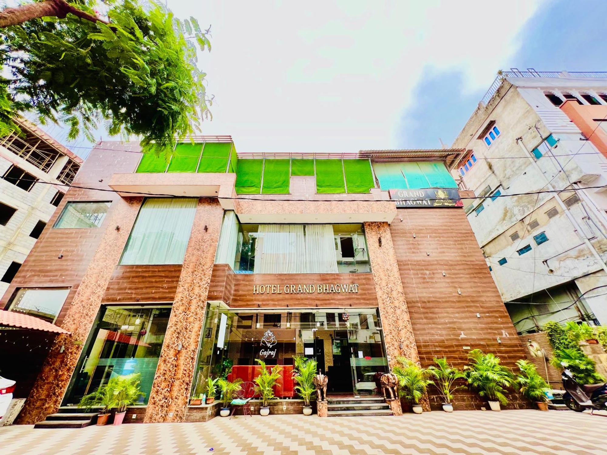 Hotel Grand Bhagwat, Udaipur Exterior foto